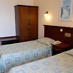 Golmar Hotel 3*
