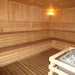 Golmar Hotel 3*