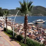 Golmar Hotel 3*