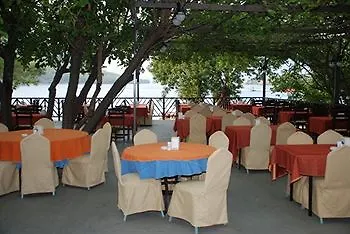 Golmar Hotel