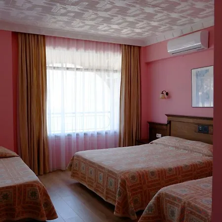 Golmar 3* マルマリス