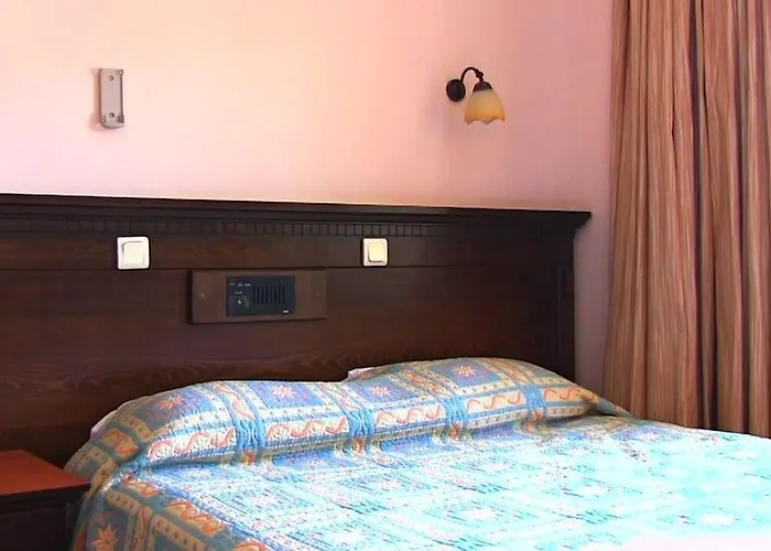 Golmar 3* מרמריס